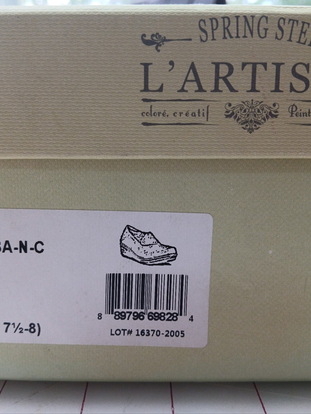 L'Artiste Leather Clogs